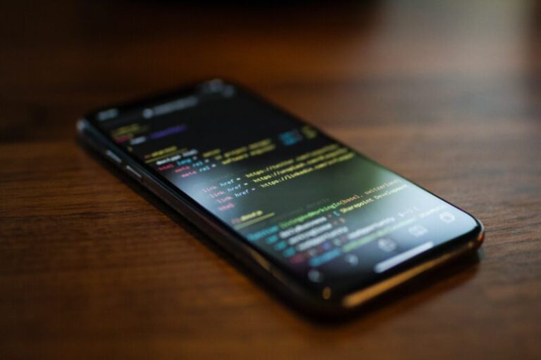 CSSで簡単にHTMLをレスポンシブ対応にする方法を解説