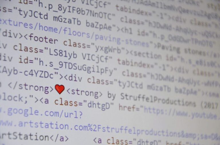 HTMLとは？タグとは？覚えておきたいHTMLの基本【Web制作】