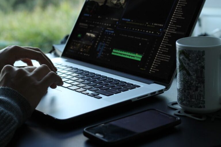 脱初心者！HTML/CSSのコーディング課題ができるサイト3選